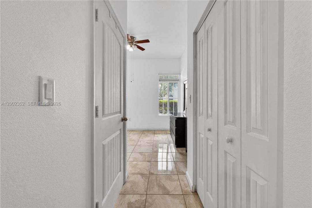 For Sale: $490,000 (5 beds, 3 baths, 2415 Square Feet)