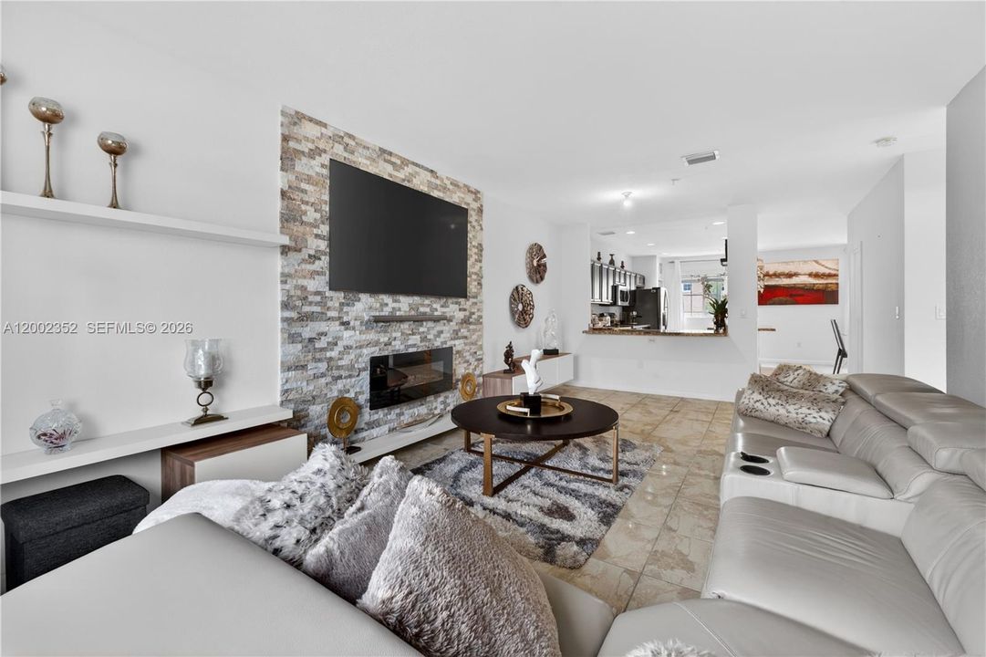 For Sale: $490,000 (5 beds, 3 baths, 2415 Square Feet)