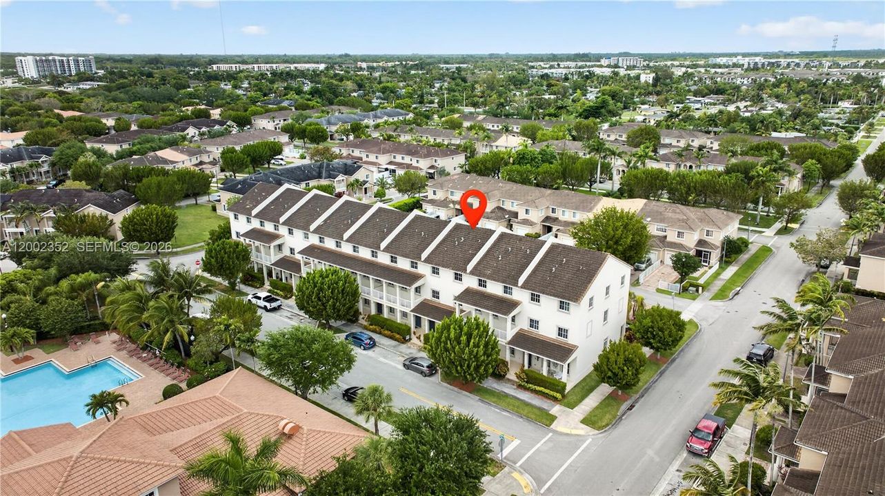 For Sale: $490,000 (5 beds, 3 baths, 2415 Square Feet)