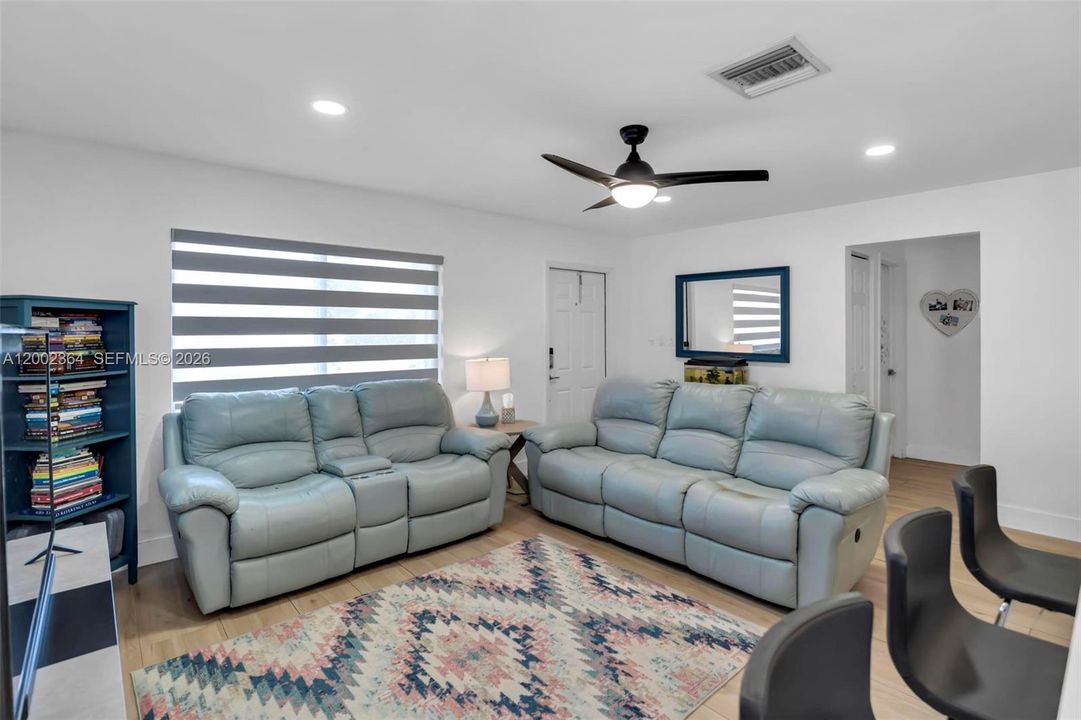 Activo con contrato: $485,000 (3 camas, 2 baños, 1204 Pies cuadrados)