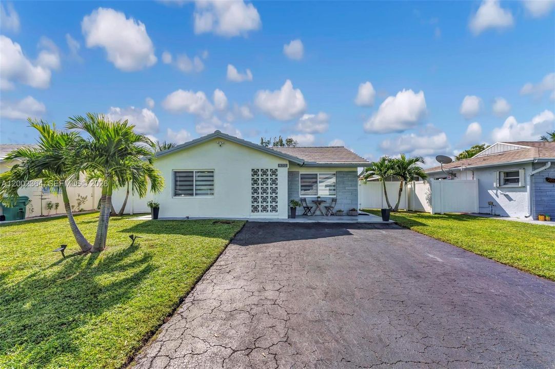 Activo con contrato: $485,000 (3 camas, 2 baños, 1204 Pies cuadrados)