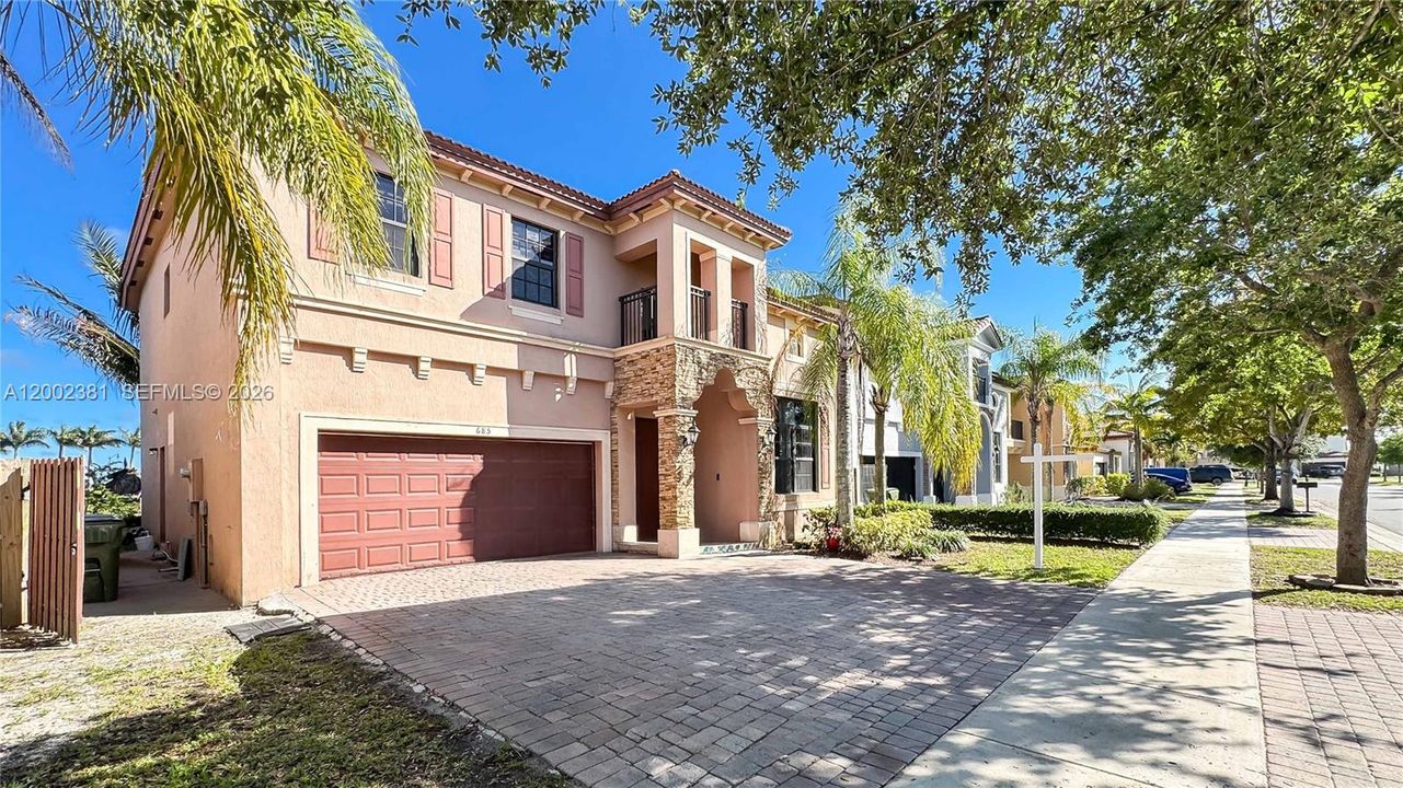 На продажу: $562,999 (5 спален, 3 ванн, 2732 Квадратных фут)