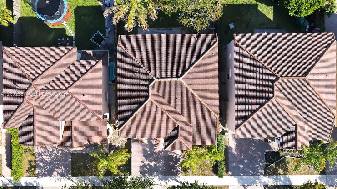 На продажу: $562,999 (5 спален, 3 ванн, 2732 Квадратных фут)