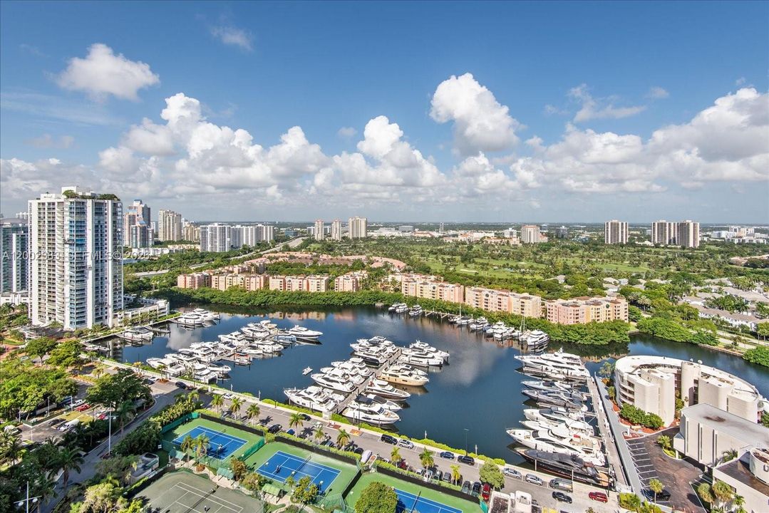 For Sale: $1,098,000 (2 beds, 2 baths, 1887 Square Feet)