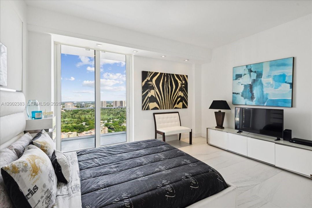 For Sale: $1,098,000 (2 beds, 2 baths, 1887 Square Feet)