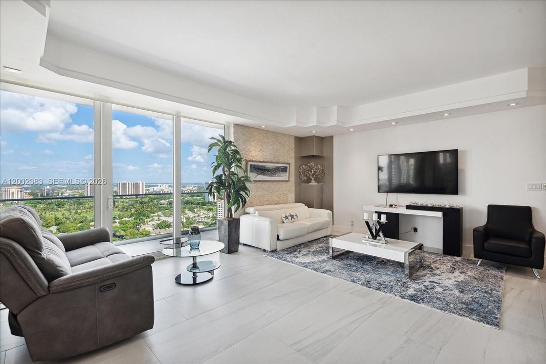 For Sale: $1,098,000 (2 beds, 2 baths, 1887 Square Feet)