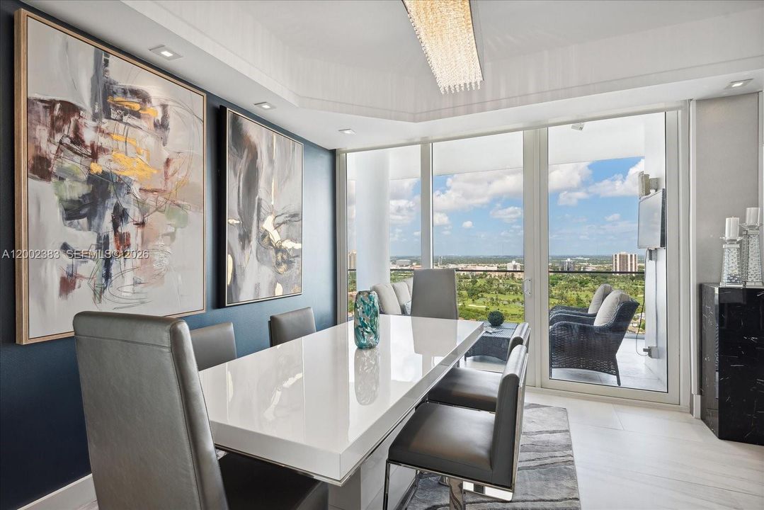 For Sale: $1,098,000 (2 beds, 2 baths, 1887 Square Feet)