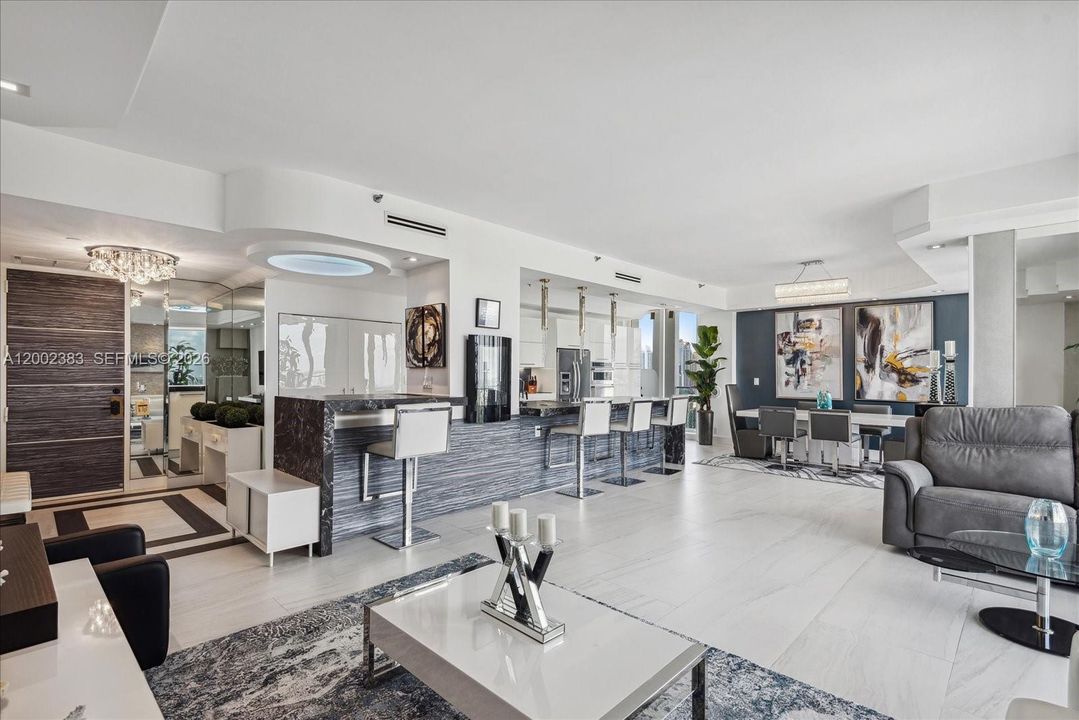 For Sale: $1,098,000 (2 beds, 2 baths, 1887 Square Feet)
