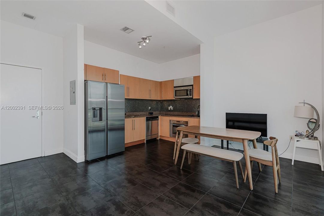 На продажу: $395,000 (1 спален, 1 ванн, 545 Квадратных фут)