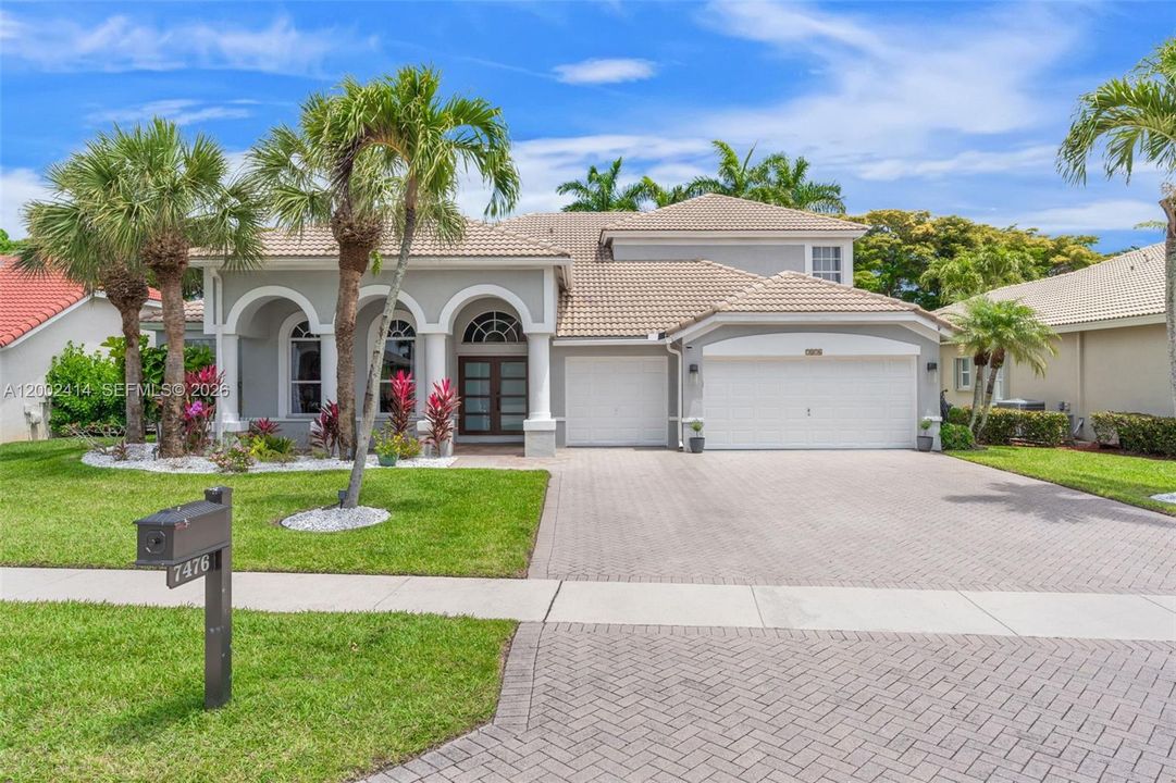 For Sale: $945,000 (5 beds, 4 baths, 3310 Square Feet)