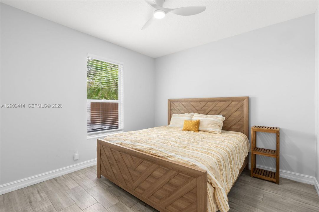 For Sale: $945,000 (5 beds, 4 baths, 3310 Square Feet)