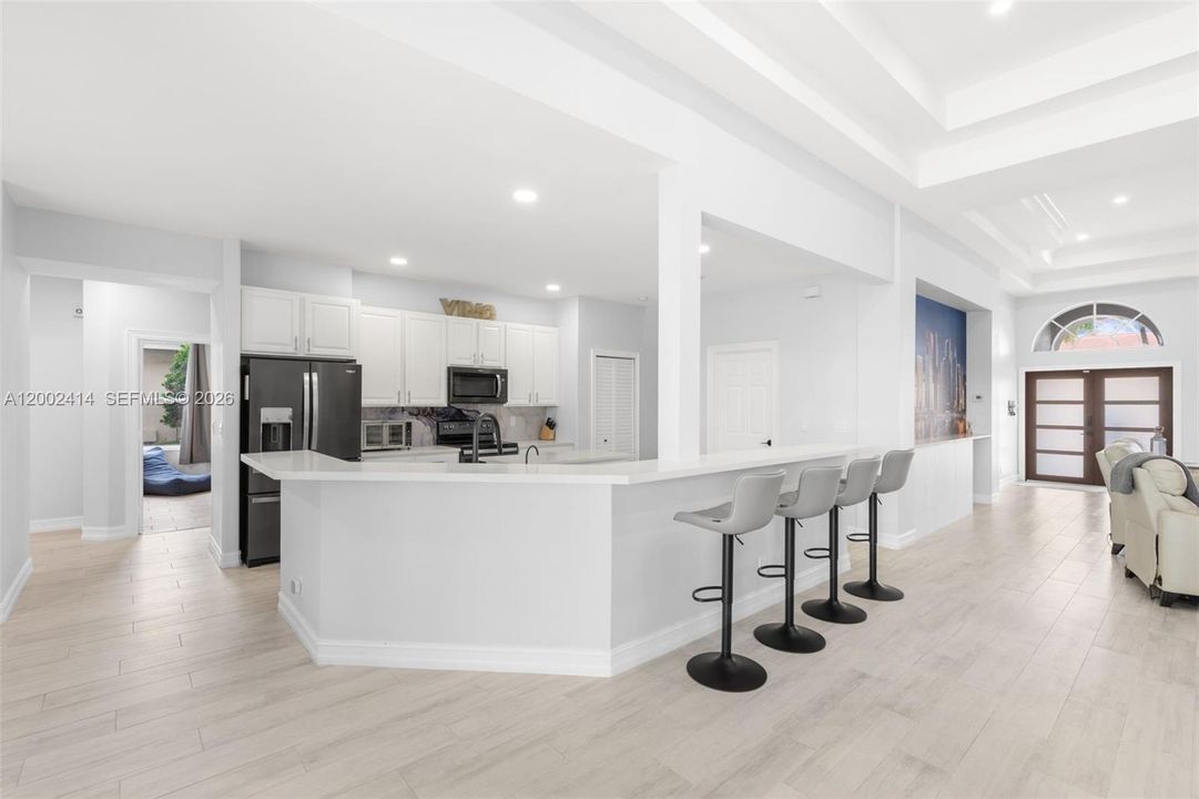 For Sale: $945,000 (5 beds, 4 baths, 3310 Square Feet)