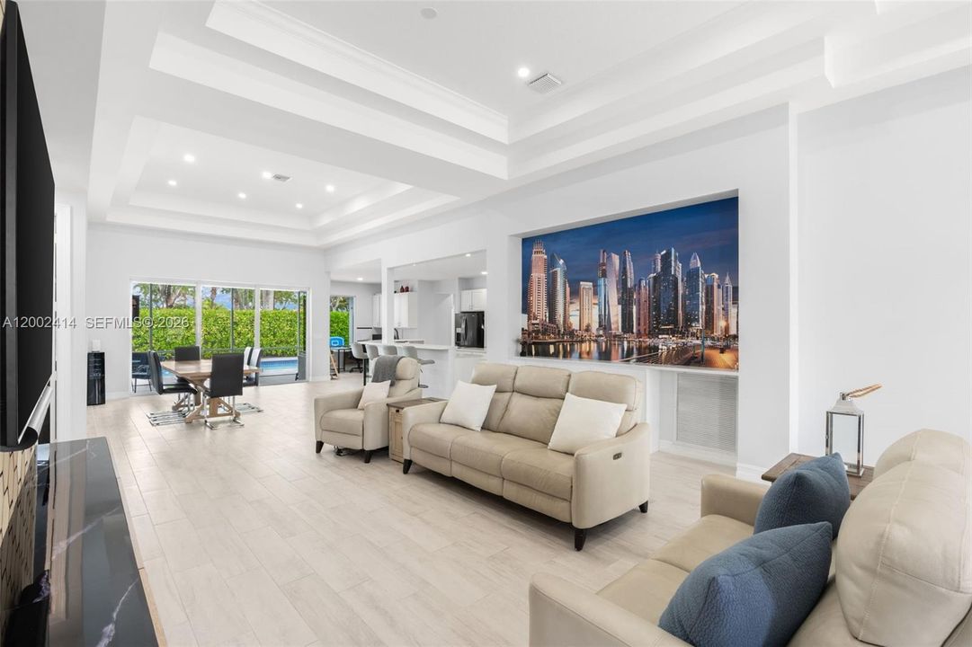 For Sale: $945,000 (5 beds, 4 baths, 3310 Square Feet)