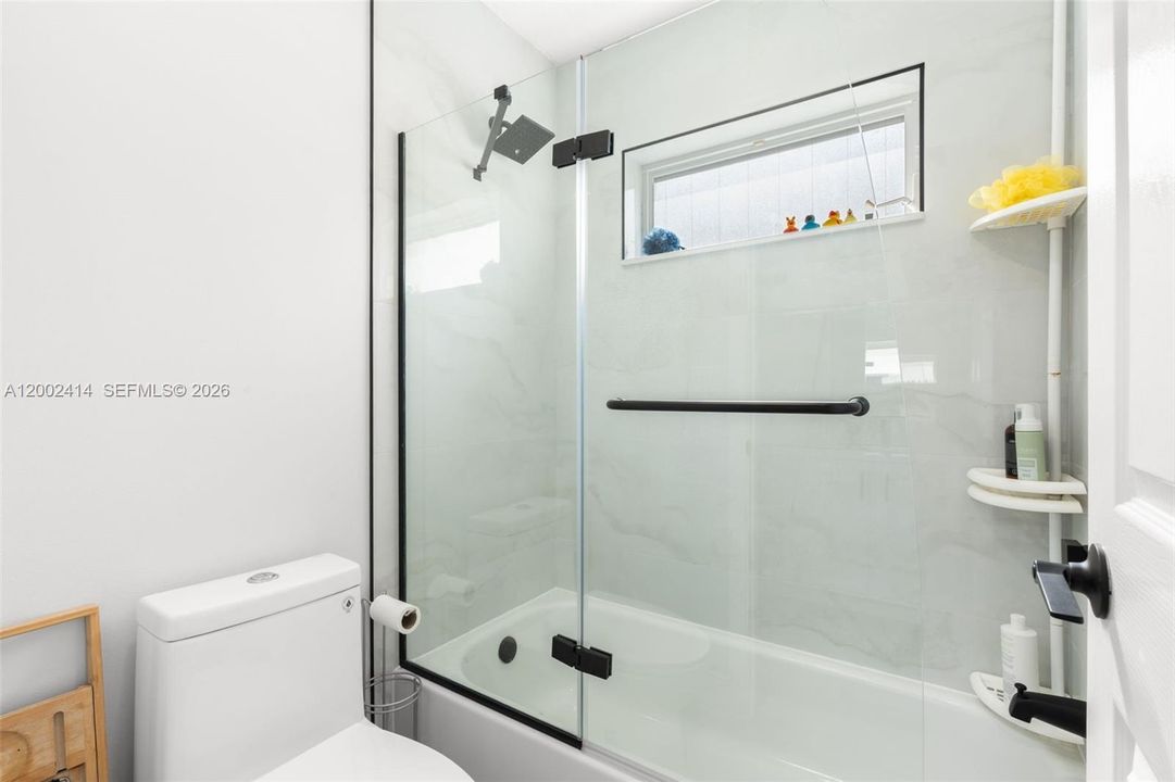 For Sale: $945,000 (5 beds, 4 baths, 3310 Square Feet)