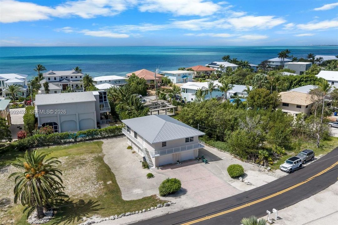 На продажу: $849,000 (3 спален, 2 ванн, 1260 Квадратных фут)
