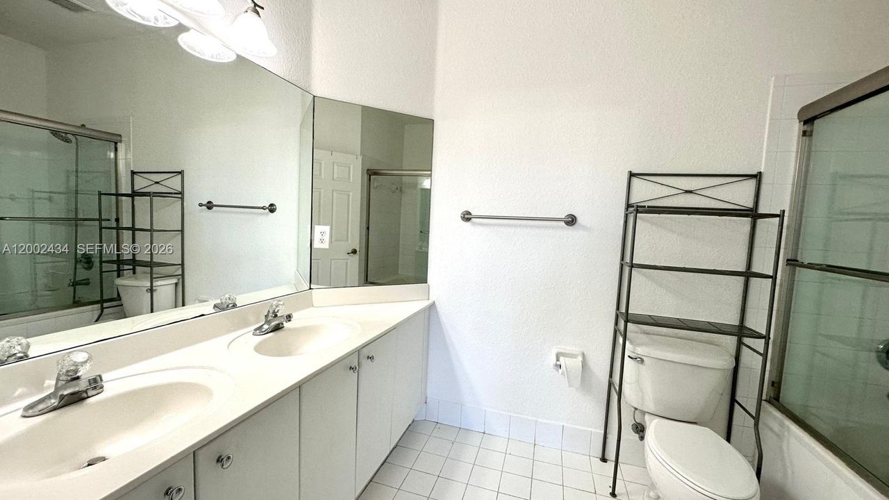 Recently Rented: $3,750 (4 beds, 2 baths, 1894 Square Feet)