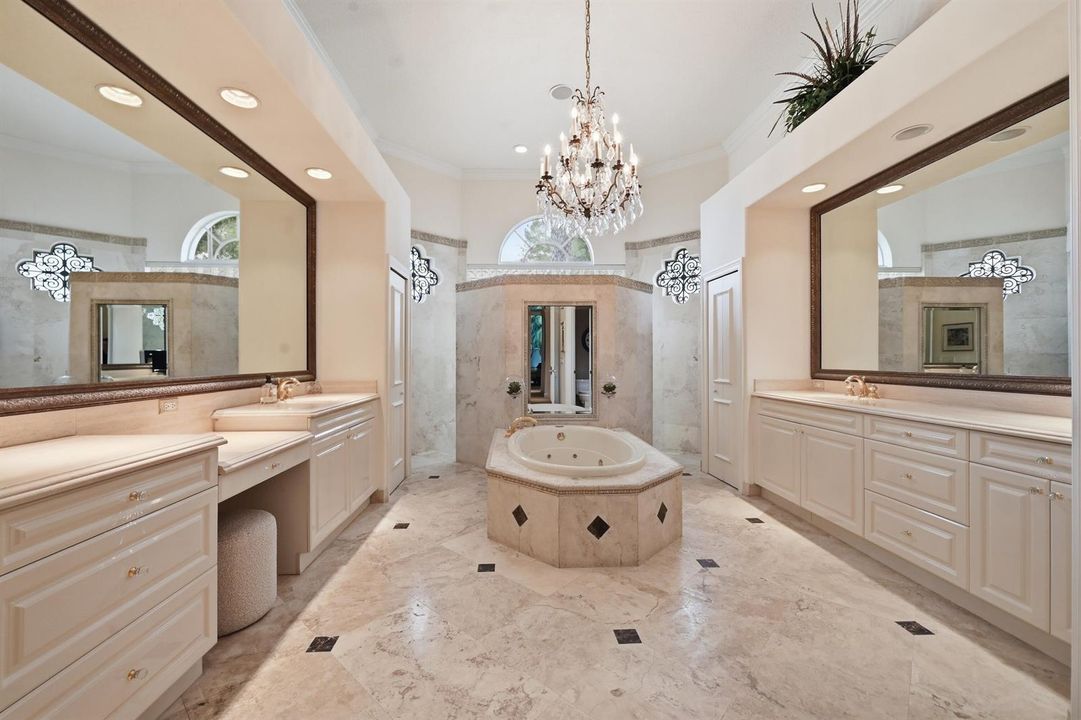 Jacuzzi Tub