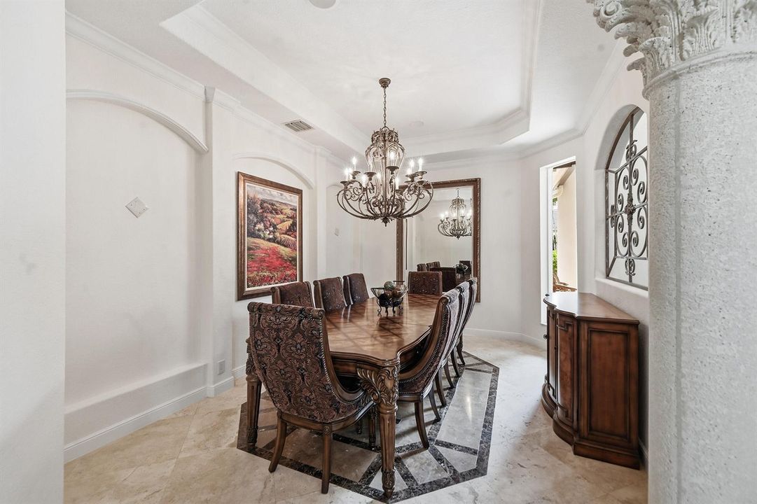 Formal Dining