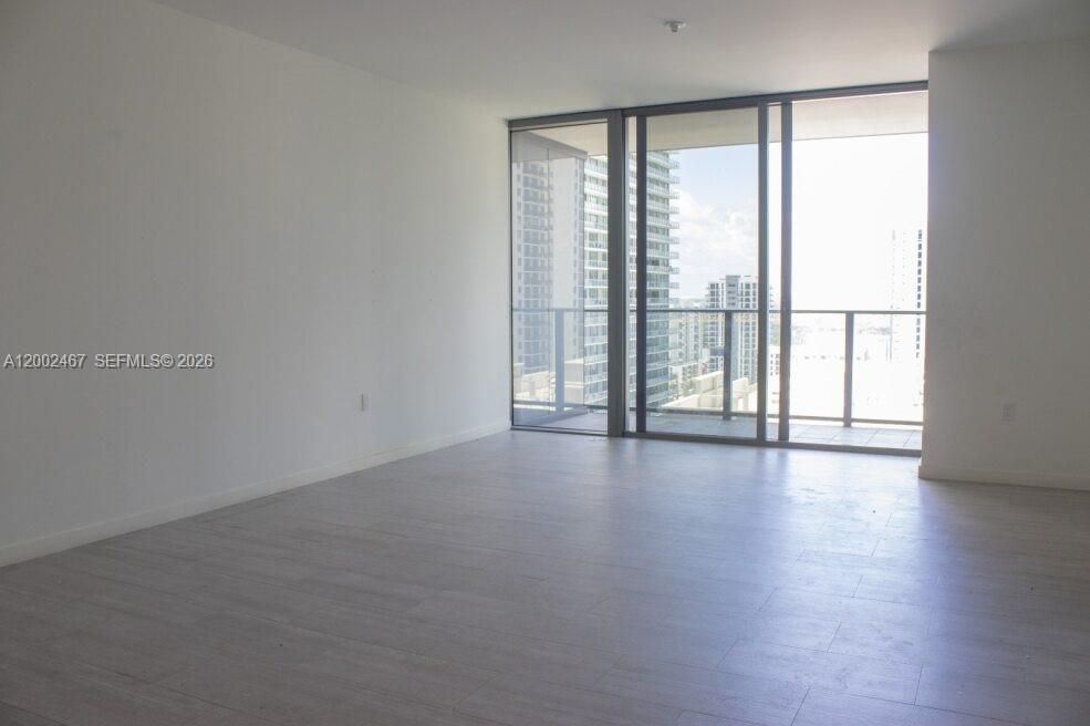 En Venta: $749,000 (1 camas, 1 baños, 823 Pies cuadrados)