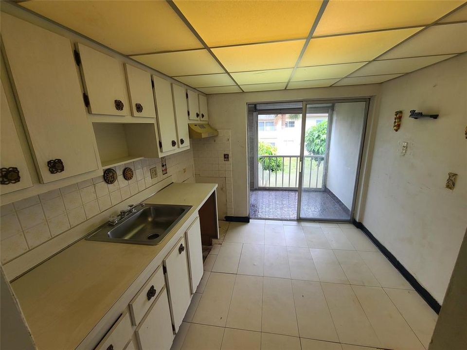Kitchen 1
