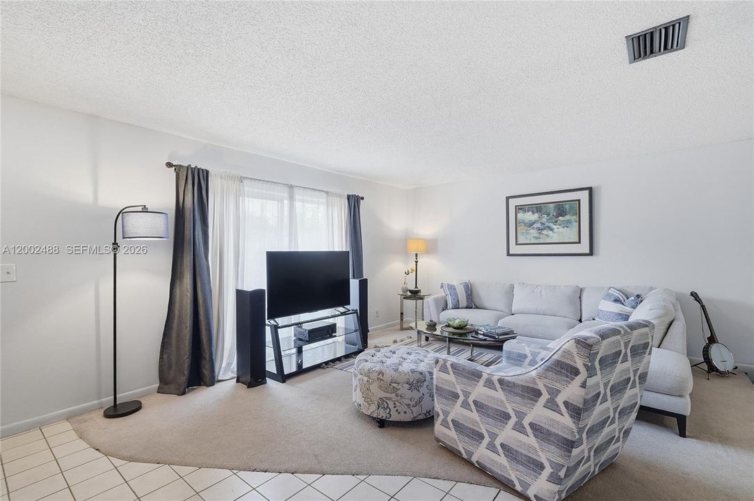 For Sale: $335,000 (3 beds, 3 baths, 2020 Square Feet)