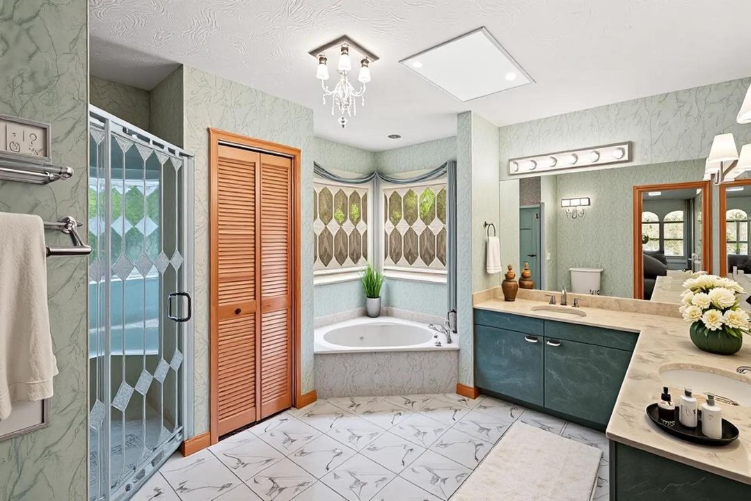 vs master bath
