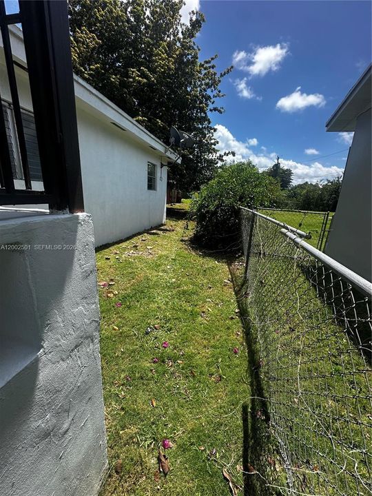 En Renta: $2,650 (4 camas, 3 baños, 1384 Pies cuadrados)