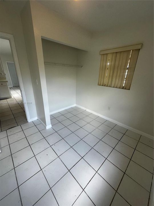 En Renta: $2,650 (4 camas, 3 baños, 1384 Pies cuadrados)