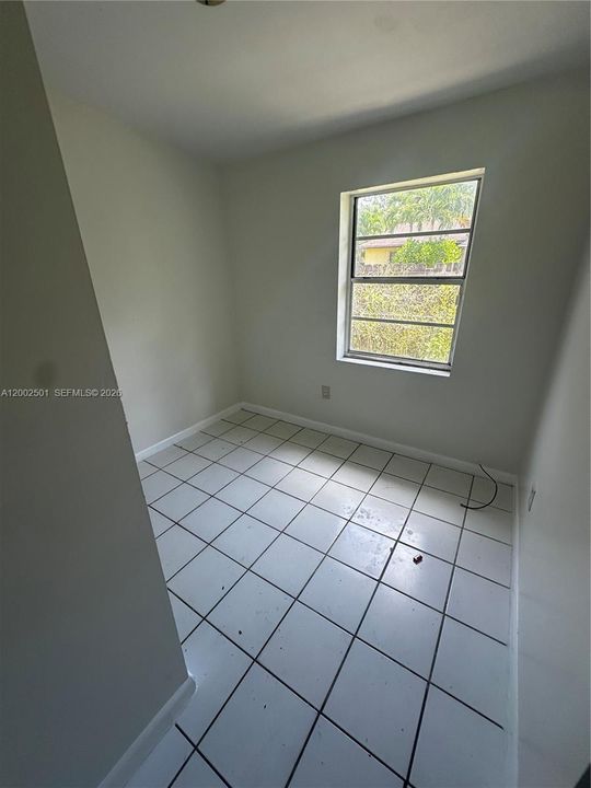 En Renta: $2,650 (4 camas, 3 baños, 1384 Pies cuadrados)