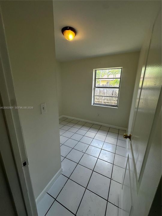 En Renta: $2,650 (4 camas, 3 baños, 1384 Pies cuadrados)