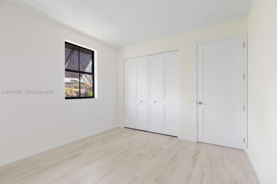 En Renta: $12,000 (4 camas, 3 baños, 2858 Pies cuadrados)