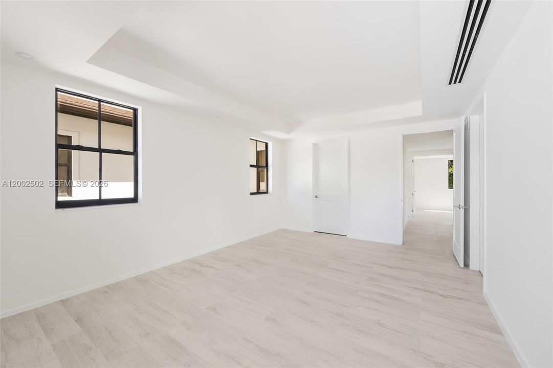 En Renta: $12,000 (4 camas, 3 baños, 2858 Pies cuadrados)