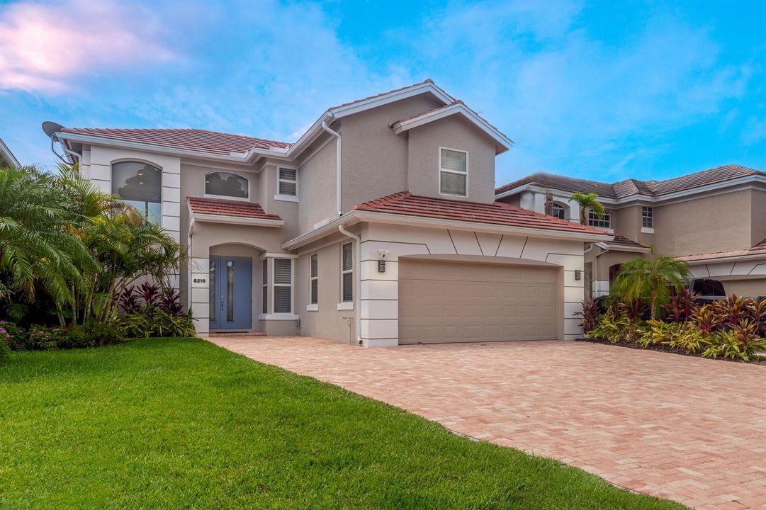 8416 Heritage Club