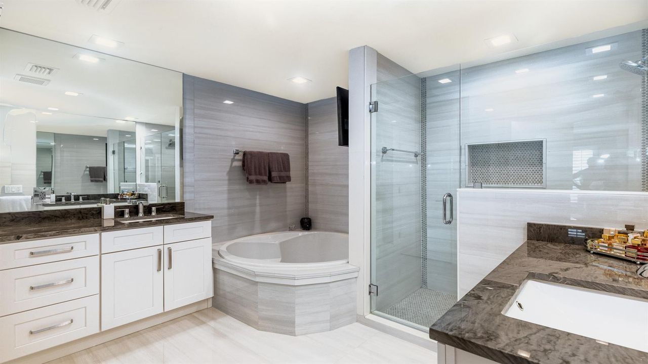 8416 Heritage Club