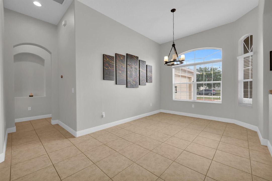 5816 NW Whitecap Road