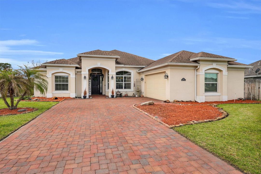 5816 NW Whitecap Road,