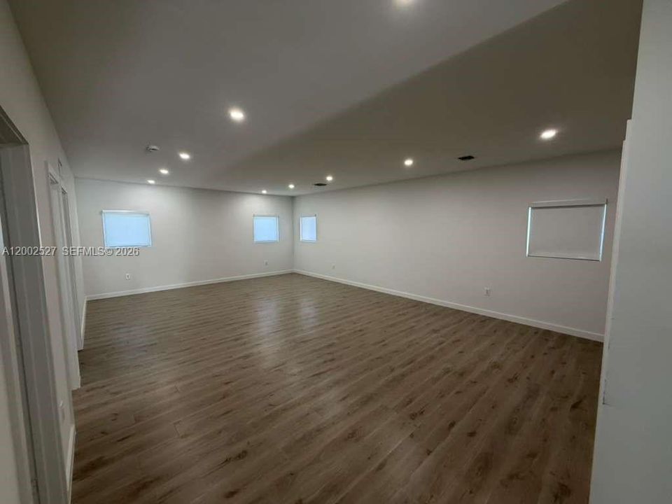 For Rent: $4,850 (4 beds, 4 baths, 0 Square Feet)