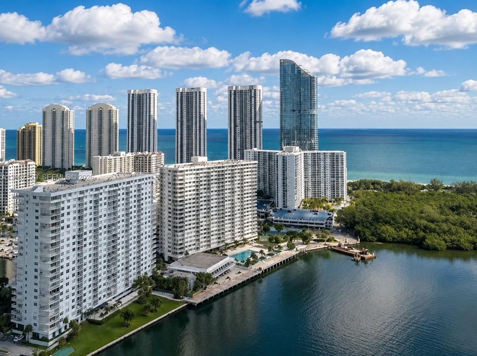 На продажу: $273,500 (1 спален, 1 ванн, 762 Квадратных фут)