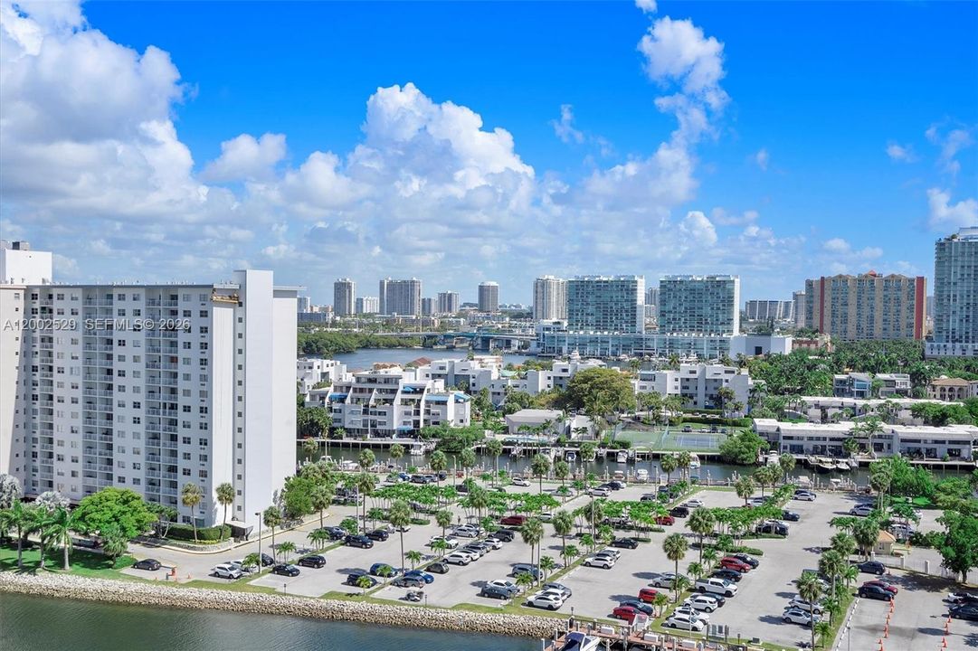 На продажу: $273,500 (1 спален, 1 ванн, 762 Квадратных фут)