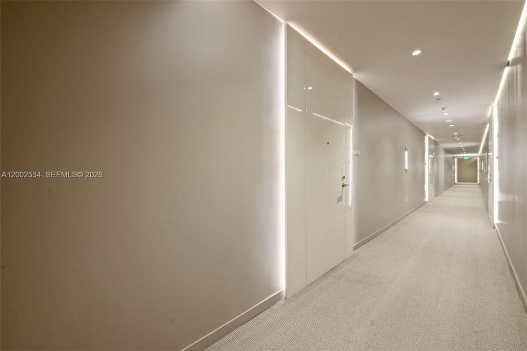 For Sale: $3,100,000 (3 beds, 4 baths, 2076 Square Feet)