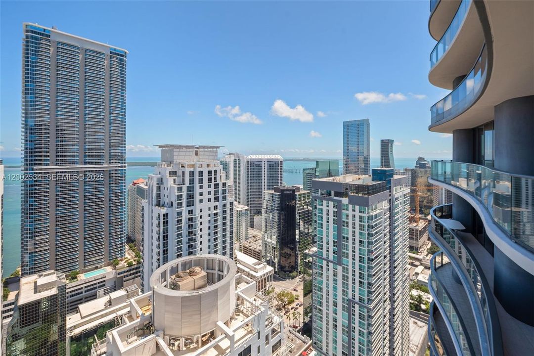 For Sale: $3,100,000 (3 beds, 4 baths, 2076 Square Feet)