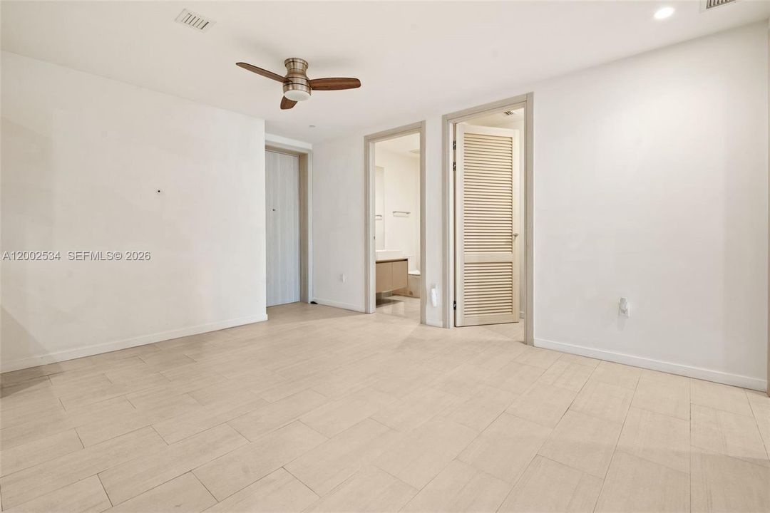 For Sale: $3,100,000 (3 beds, 4 baths, 2076 Square Feet)