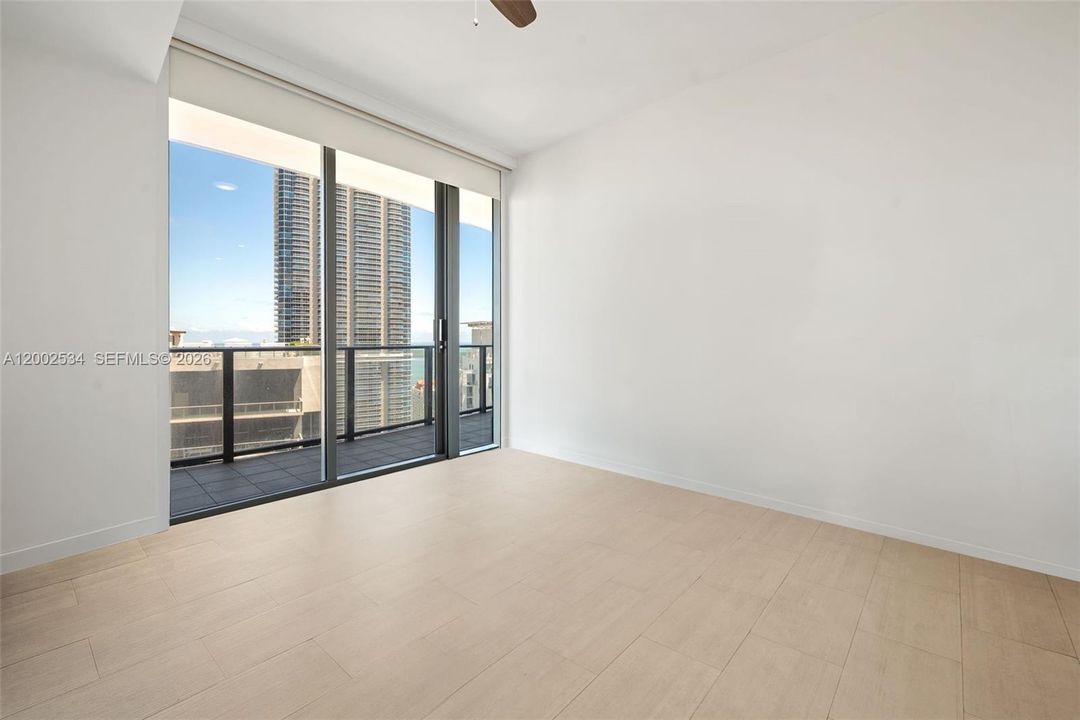 For Sale: $3,100,000 (3 beds, 4 baths, 2076 Square Feet)