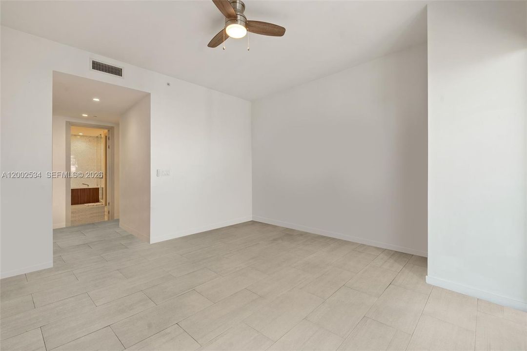 For Sale: $3,100,000 (3 beds, 4 baths, 2076 Square Feet)