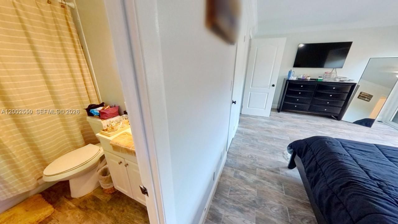 BEDROOM 2 BATHROOM
