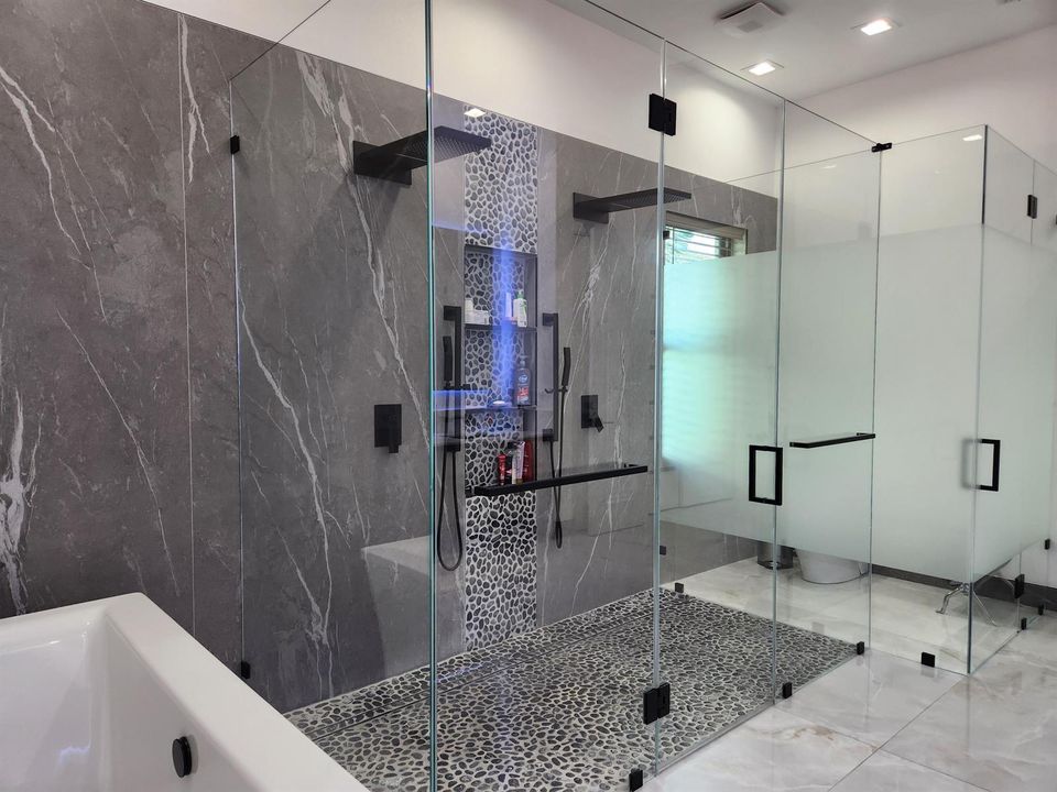FULL GOLF 4633 sqft