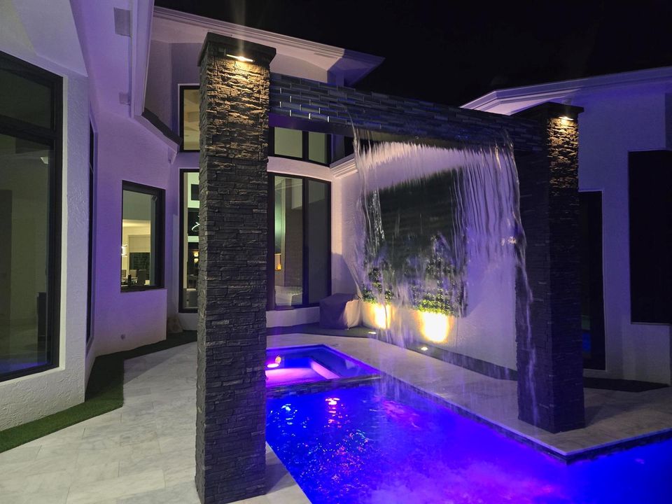 FULL GOLF 4633 sqft