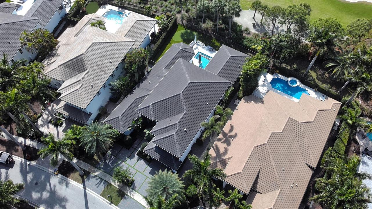 FULL GOLF 4633 sqft