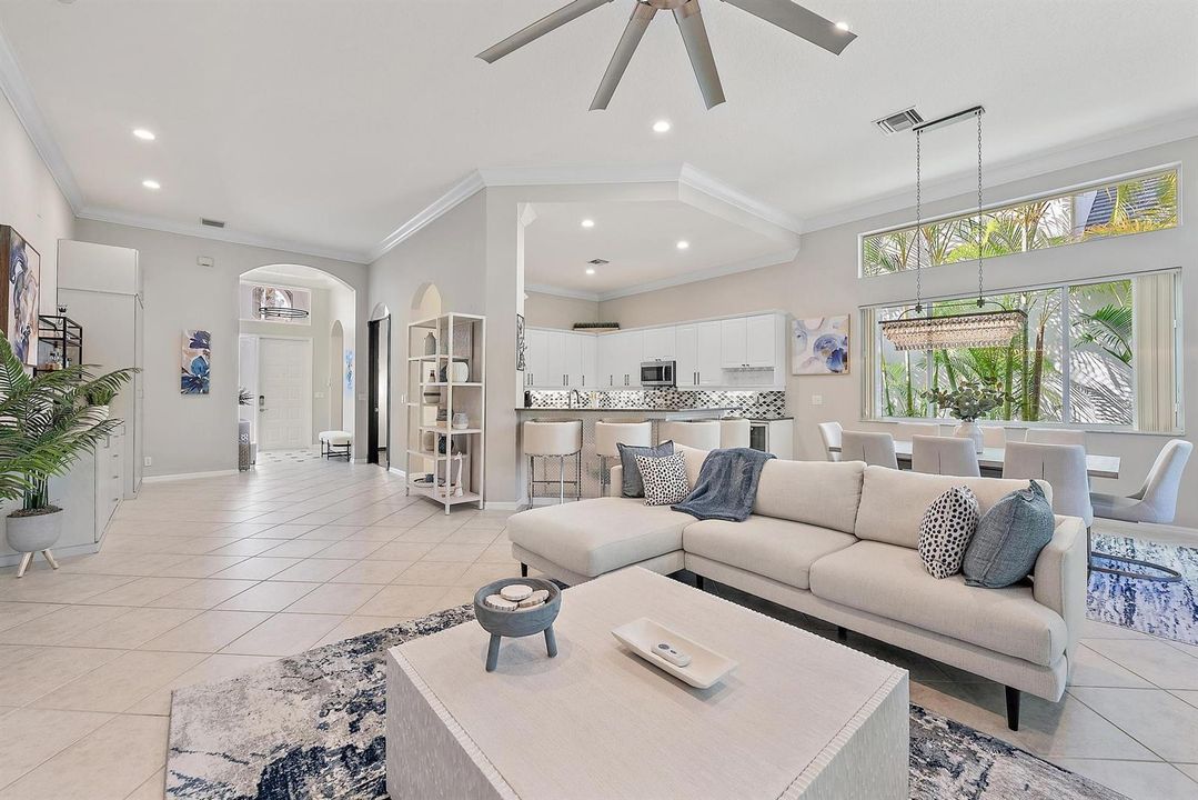 9052 Sand Pine Ln-12