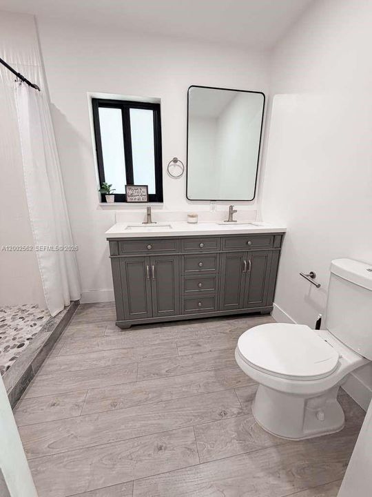 Vendido Recientemente: $650,000 (4 camas, 2 baños, 0 Pies cuadrados)